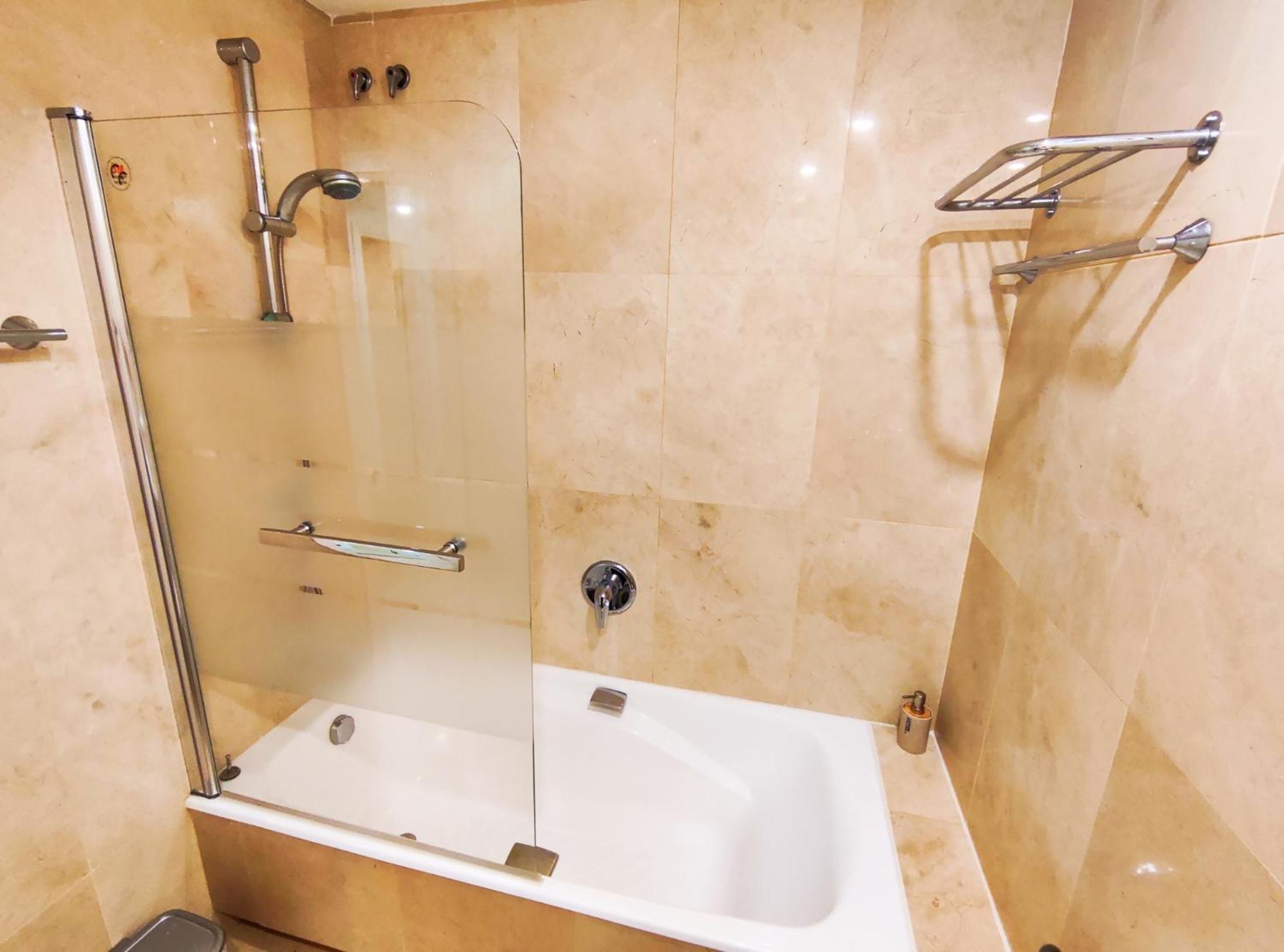 Luxury Frontline Residence Ehhouse Естепона Екстериор снимка